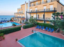 Parco Aurora Terme, παραλιακό ξενοδοχείο στην Ίσκια