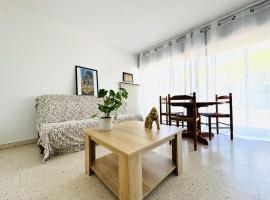 Cozy apartment near thermal baths, Hotel in Balaruc-les-Bains