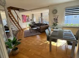 Große helle Maisonette Wohnung im Zentrum