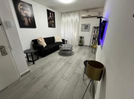 לנפוש בכייף בדגניה, hotel in Haifa