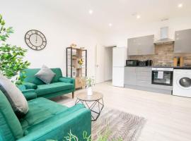 Contemporary 3 Bed Apartment in Southsea, hotel in Portsmouth