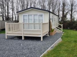 7 Bays 6 Berth Willerby Molton Caravan, parque tur&iacute;stico em Saint Merryn