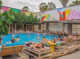 Viajero Huacachina Hostel: Ica'da bir otel
