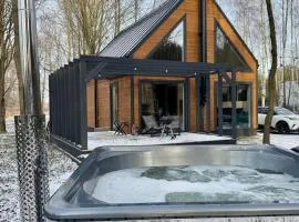 Greenwood I - Dom z Jacuzzi i furtką do lasu