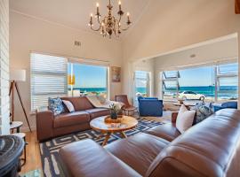 SUNNYSIDE- 5 Bedroom Beach House, Bloubergstrand、ブロウベルフストランドのヴィラ