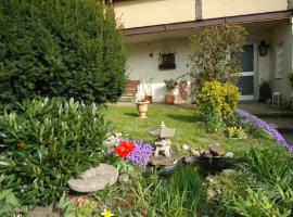 Ferienwohnungen Sick，位于乌尔丁根-米赫尔霍芬的酒店