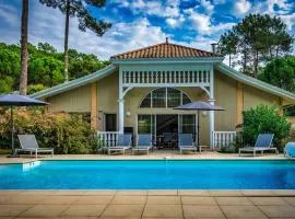 Villa élégante à Lacanau + piscine