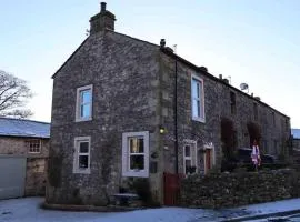 Charming dog-friendly Yorkshire Dales Cottage, Austwick