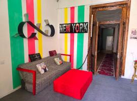 Colors Hostel, hotel in Tbilisi