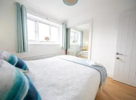 Trethvor House FREE PARKING Private bathroom Double