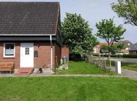Ferienhaus in Friedrichskoog-Spitze mit Kleinem Garten