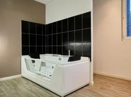 Suite Beige #2#- Vue & jacuzzi privé-self check-in