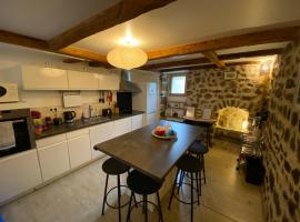 Le gîte du Bessat, hotel in Le Puy en Velay