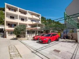 Apartment Karlo