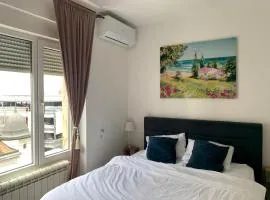City Center Crown Apartment