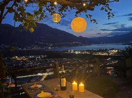 Casa Ai Lupi with Panoramic view, hotel v destinaci Gordola
