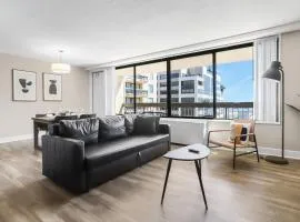 Stylish Apt in Crystal City