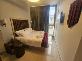 Taybeh Guest House البيت الشادي