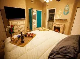 Amazing "NEW" Cottage Hot Tub Minutes To Beaches - Coastal Comfort Awaits