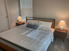 Spring Modern Long-term King Bed fully equipped