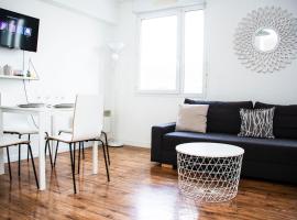 Studio parking wifi Disney 5mn Val d'Europe, hotel in Montévrain