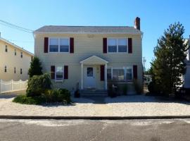 Wifi, Deck,yard, Ocean Side Duplex 2Nd Floor In Ship Bottom 10609, Hotel in Ship Bottom