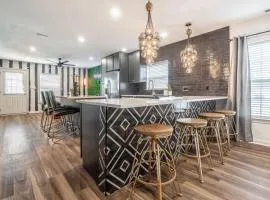 Rockwell Playce- Bold, Stylish & Great Location