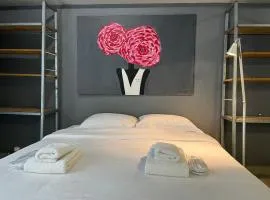 Mosaikon Guesthouses #Vasilikis Str