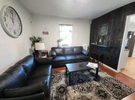 Cozy Apartment- Quick Walk to Boardwalk & Casinos