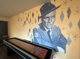 Sinatra Suite-Block from Ocean Casino & Waterpark
