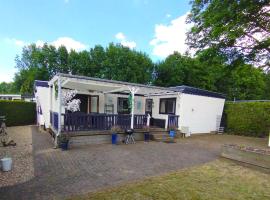 Chalet 18 - Bungalowpark De Kern, hotel i Putten