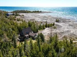 Lands End Private Lakeside Escape
