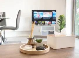 2 bedroom flat Free Parking