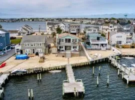 Bay Front 2Nd Floor Duplex Boasts Amazing Bay Views From Both Porch And Deck Located In Ship Bottom 14016