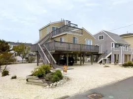 Bay Block, Wifi, Deck, Outdoor Shower, Beach Badges, Bay Views, Bay Side Raised Ranch With Bay Views In Peahala Park 14019