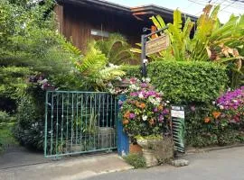Siriwan Hostel