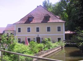 Landhotel Kahrmühle, hotel in Pressath