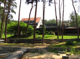 Hotel Hladina, hotel v destinaci Nebřich