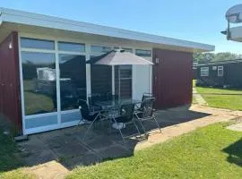 Granada, 2 bedroom chalet with onsite pool and bar