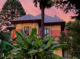 Villa del Castañar, hotel v destinaci Maccagno Inferiore