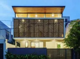 Lady Lavinia Residence