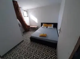 EXCELLENCEloc976