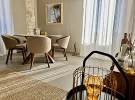 Vittoria 61 Apartment