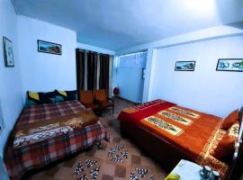 Kaushik Cottage Home Stay Mussorie, cottage in Mussoorie