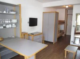 Studio Centre Brides-les-Bains avec WIFI et Parking - FR-1-512-132