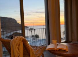 Alga Luxury Suites, hotel v destinaci Kalymnos