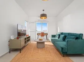 Modern seaview apartment in the heart of Agia Napa