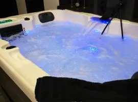 Appartement haut de gamme avec jacuzzi sauna à 5min de la plage à pied