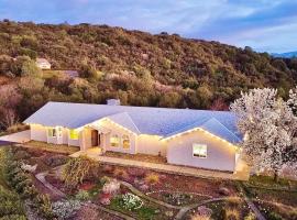 Home at Yosemite Oakhurst, hôtel à Oakhurst