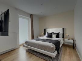 Jean 1B Brussels-Charleroi-Airport, hotel di Charleroi